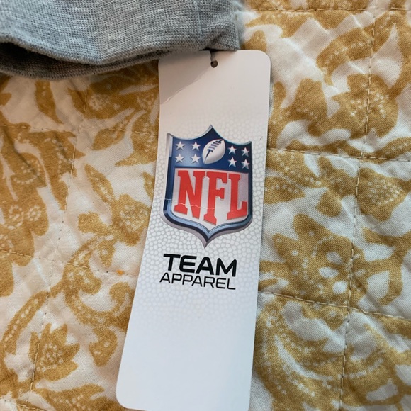 Girls Gray Sweatshirt. NWT - Picture 5 of 6